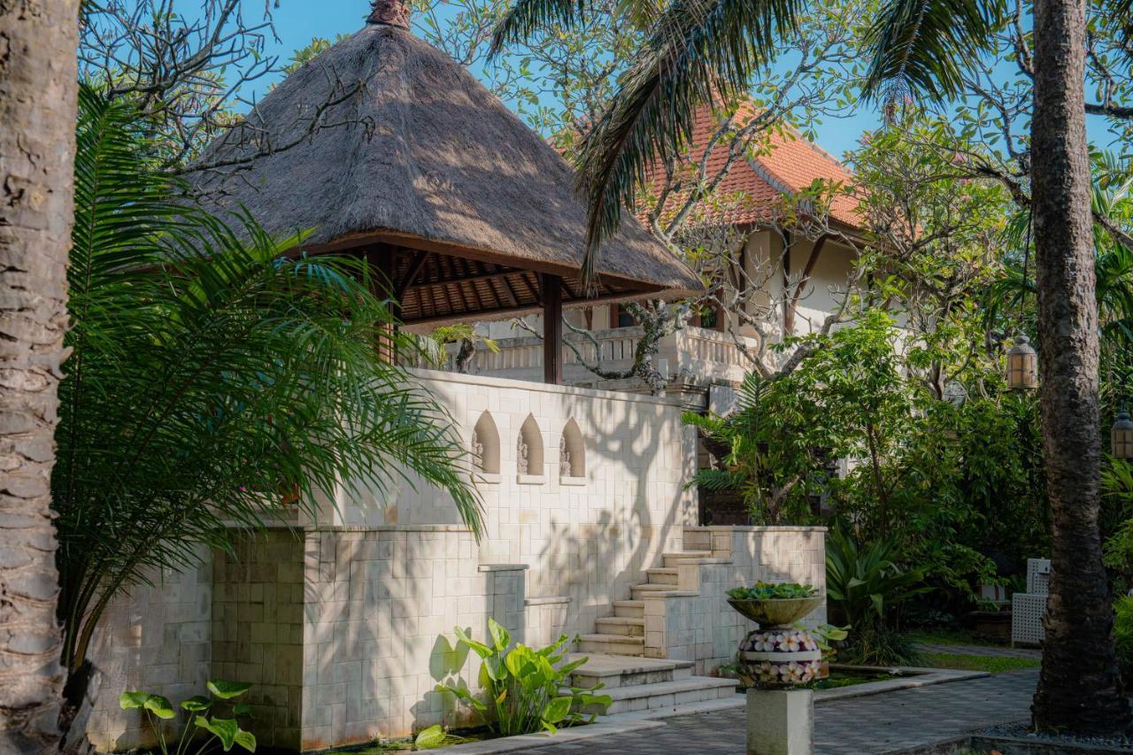 Griya Santrian A Beach Resort And Spa Sanur Exterior foto