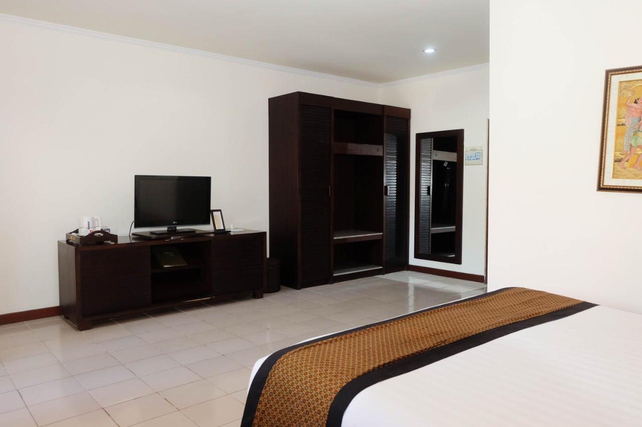 Griya Santrian A Beach Resort And Spa Sanur Exterior foto
