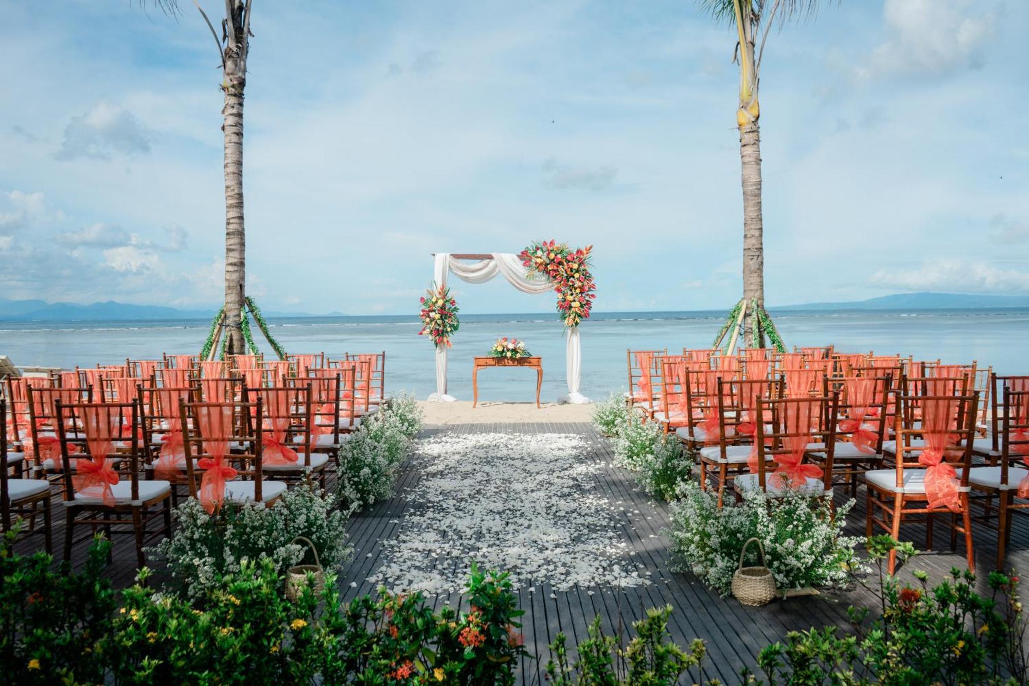 Griya Santrian A Beach Resort And Spa Sanur Exterior foto