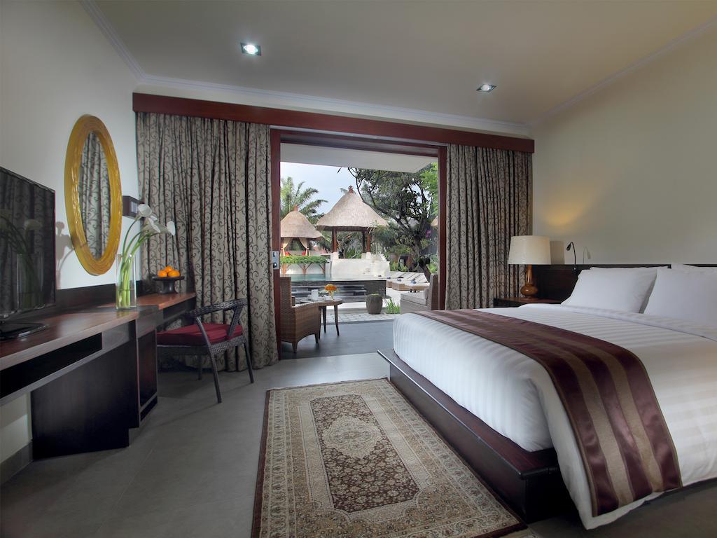 Griya Santrian A Beach Resort And Spa Sanur Exterior foto