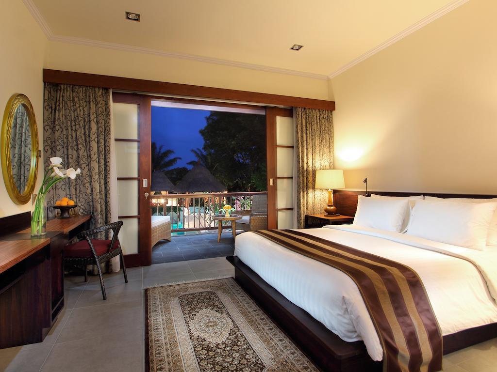 Griya Santrian A Beach Resort And Spa Sanur Exterior foto